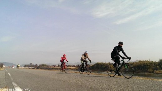 おいしいものを求めてどこまでも　グルメライド1月号