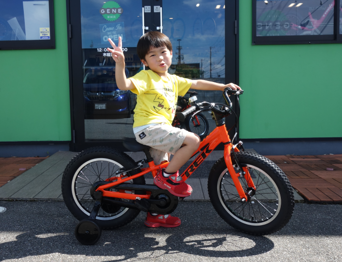 Trek PRECALIBER 12 キッズ用自転車 補助輪付き Precaliber 16